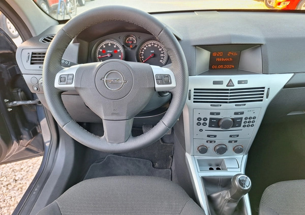 Opel Astra cena 14999 przebieg: 174100, rok produkcji 2009 z Śrem małe 352